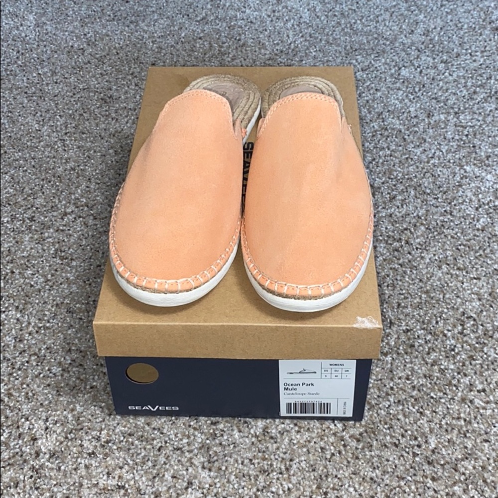 Women’s shoes